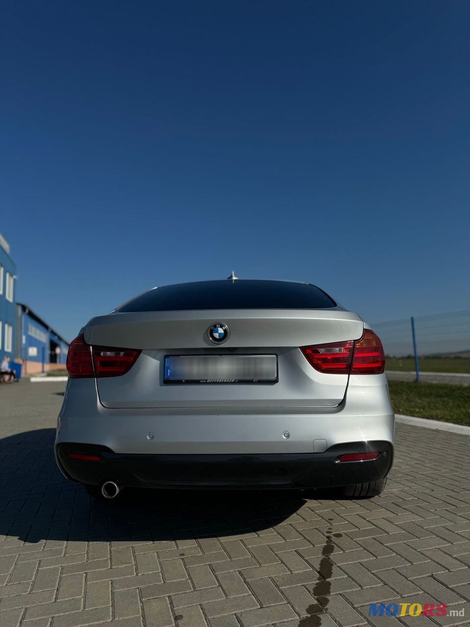 2015' BMW 3 Series Gran Turismo photo #3