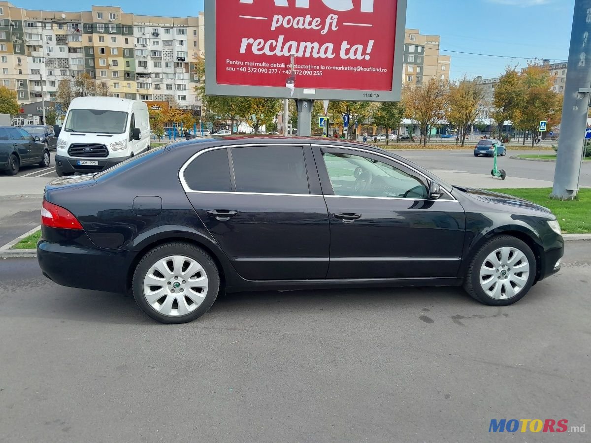 2010' Skoda Superb photo #3