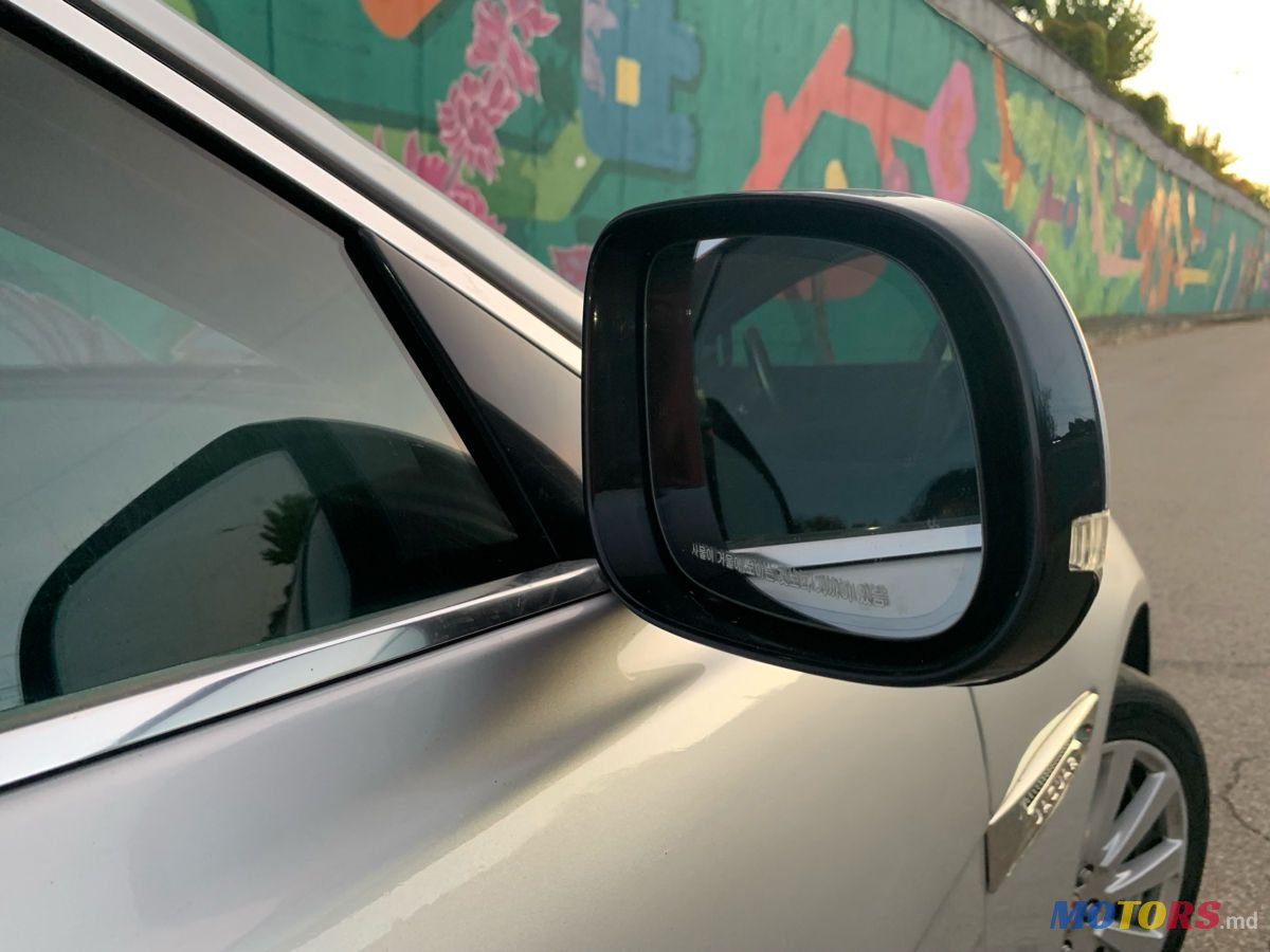 2016' Jaguar XE photo #3