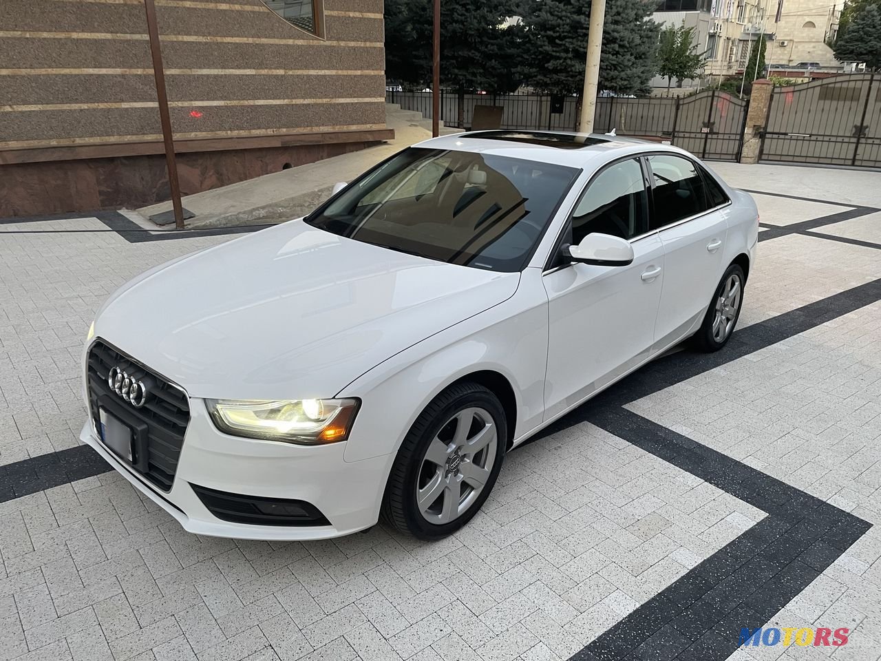 2013' Audi A4 photo #3