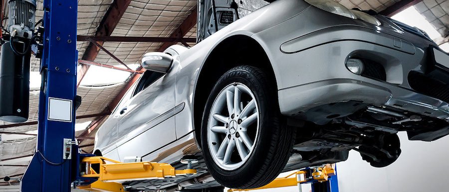Reguli stricte în ateliere auto, pentru reparații sigure și mediu curat