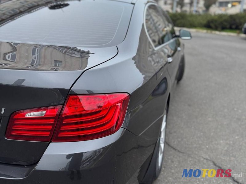 2016' BMW 5 Series photo #4