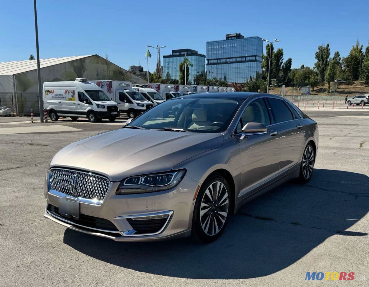 2019' Lincoln MKZ photo #2