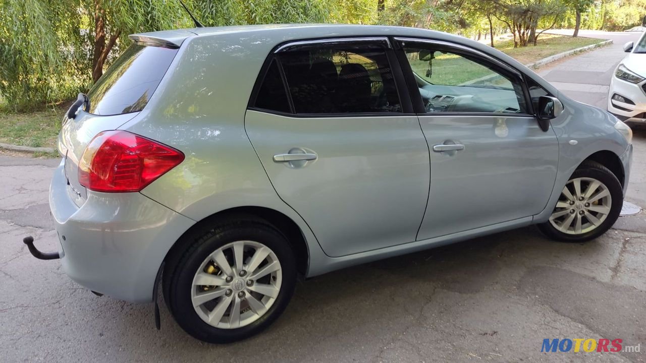 2009' Toyota Auris photo #5