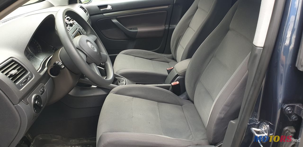 2006' Volkswagen Golf photo #6