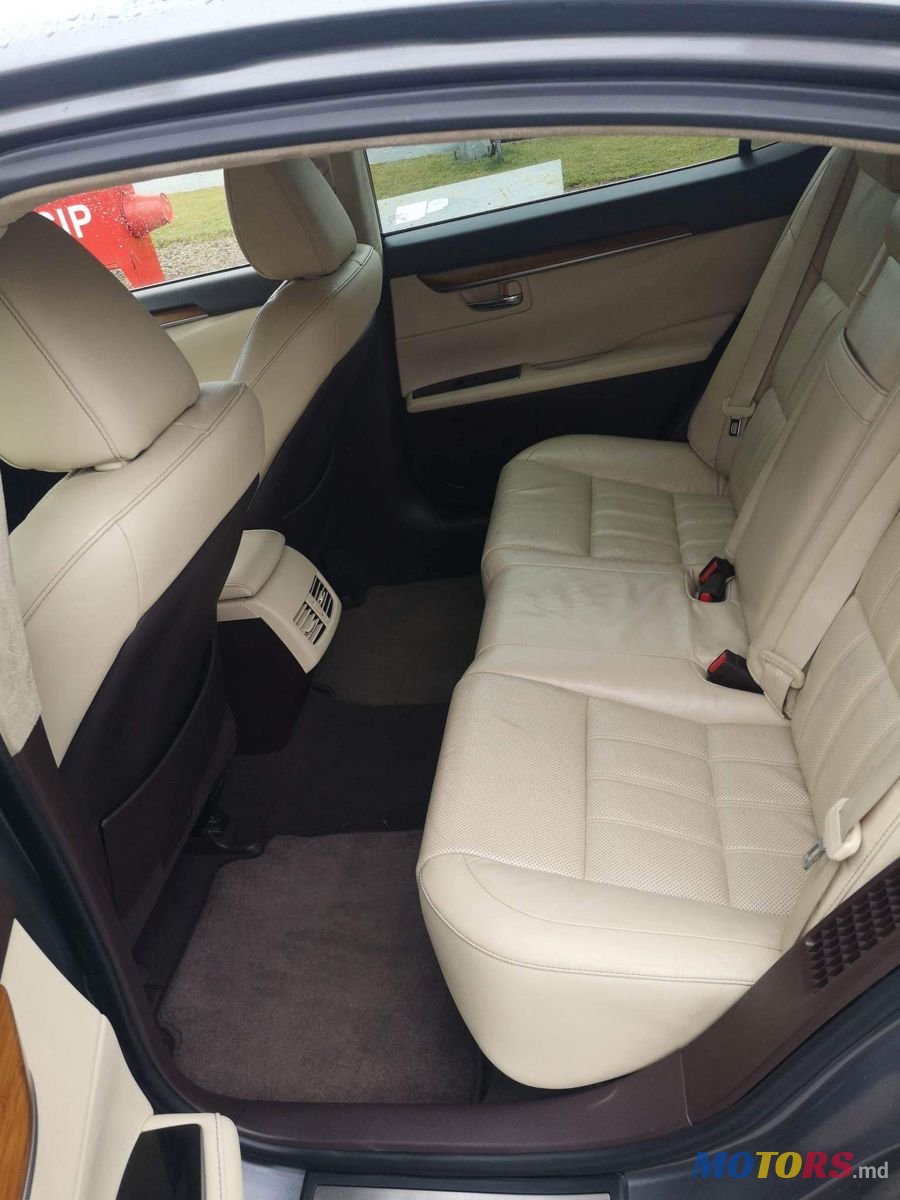 2016' Lexus Es Series photo #4