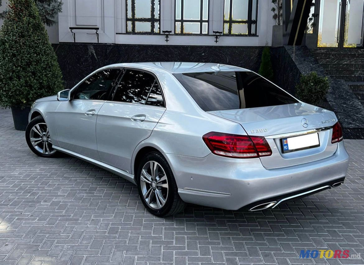 2013' Mercedes-Benz E Класс photo #3