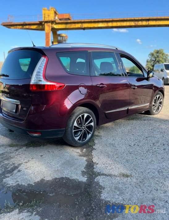 2015' Renault Grand Scenic photo #4