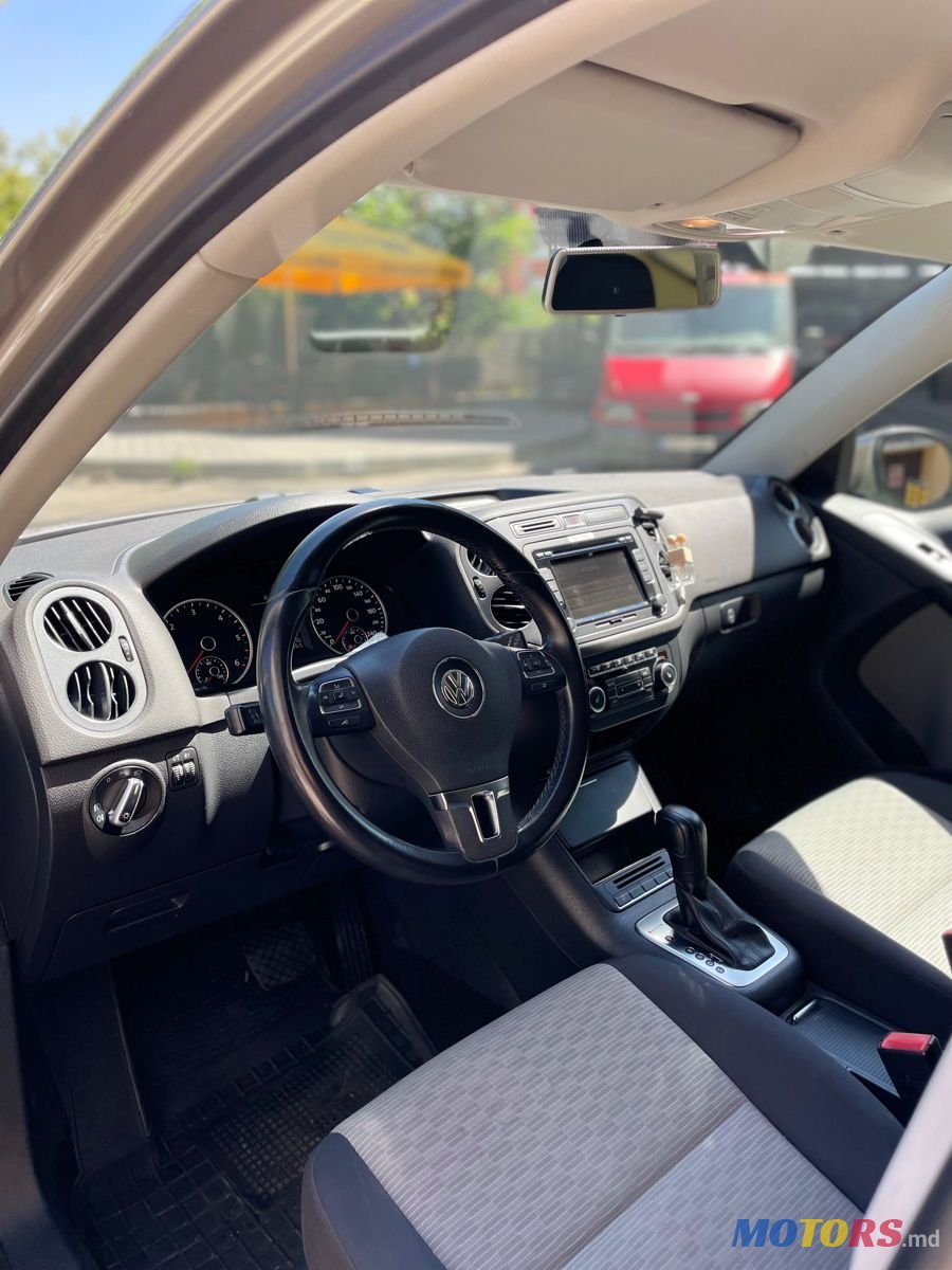2013' Volkswagen Tiguan photo #4