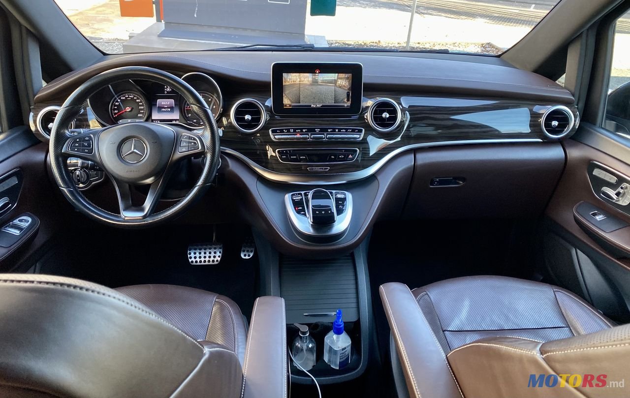 2015' Mercedes-Benz V Класс photo #6