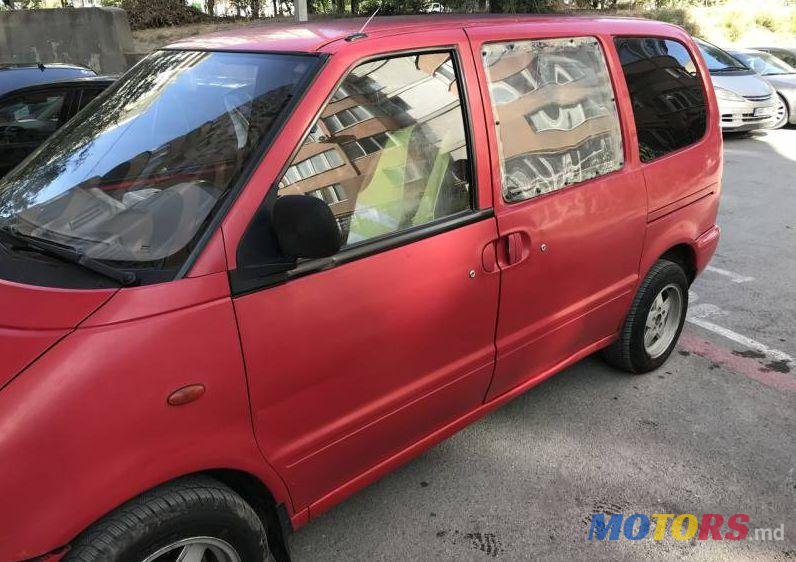 1997' Nissan Vanette photo #1