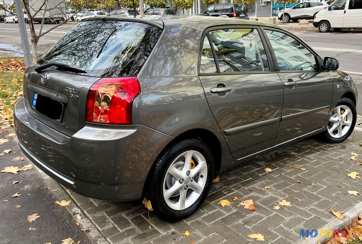 2005' Toyota Corolla photo #3