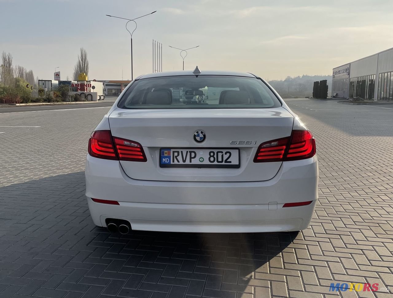 2013' BMW 5 Series photo #5