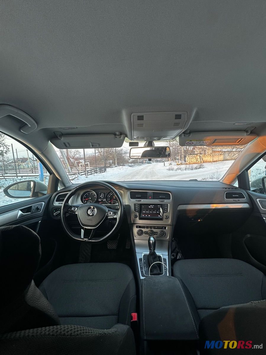 2014' Volkswagen Golf photo #6