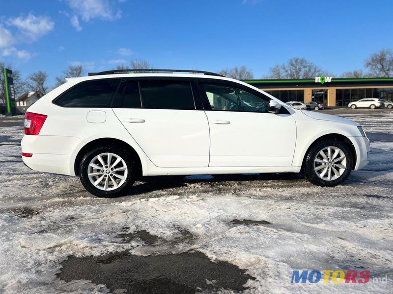 2014' Skoda Octavia photo #3