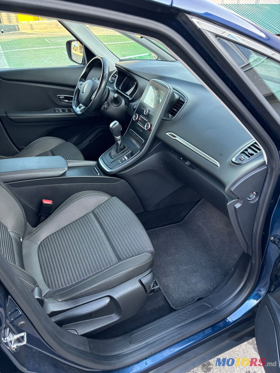 2018' Renault Grand Scenic photo #6