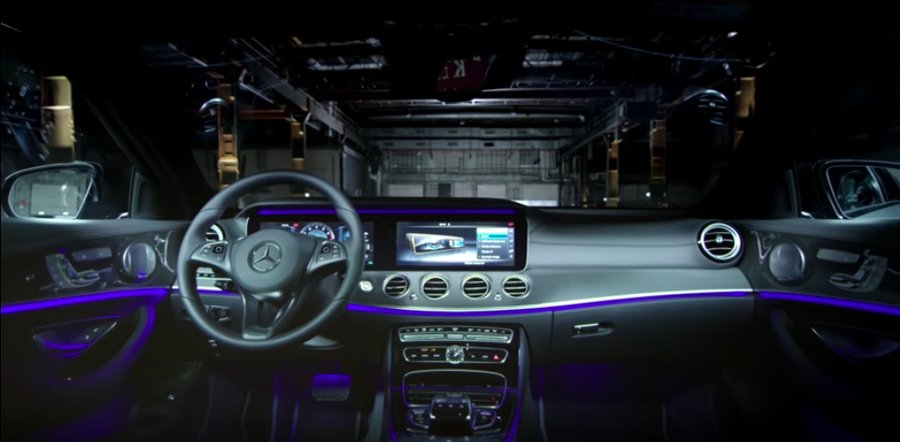 Mercedes Presents Its Top 5 Must-Have Features