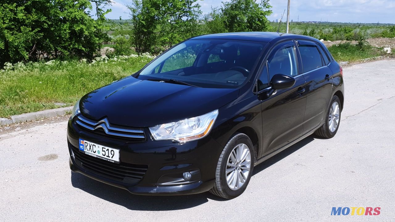 2012' Citroen C4 photo #1