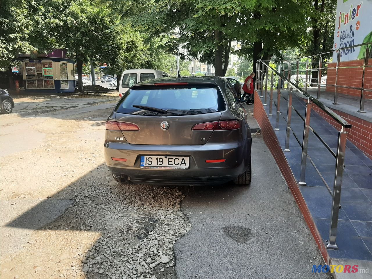 2007' Alfa Romeo 159 photo #3