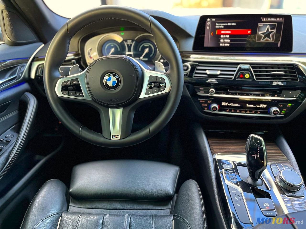 2018' BMW 5 Series photo #4