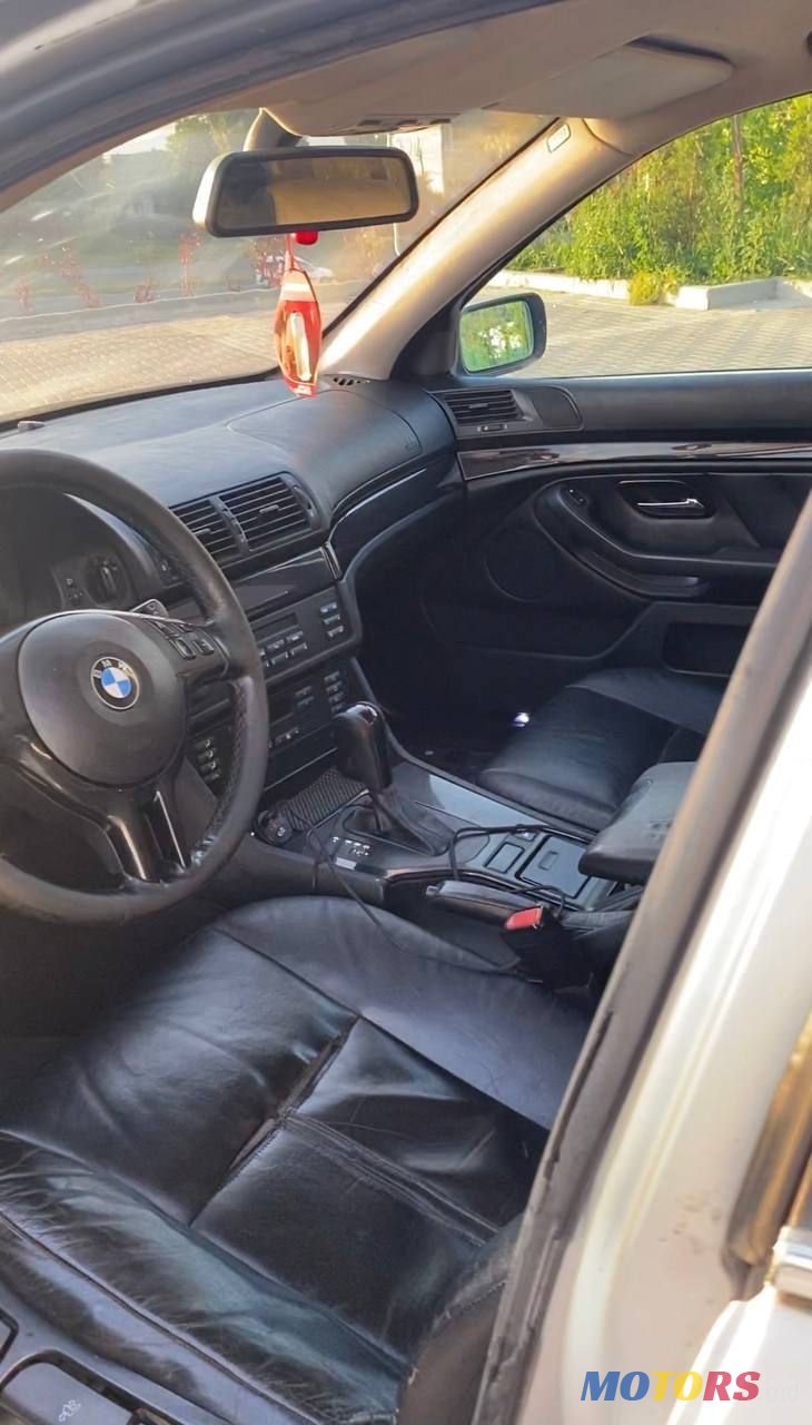 2002' BMW 5 Series photo #6