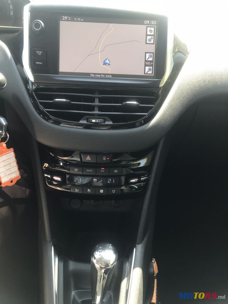 2012' Peugeot 208 photo #3