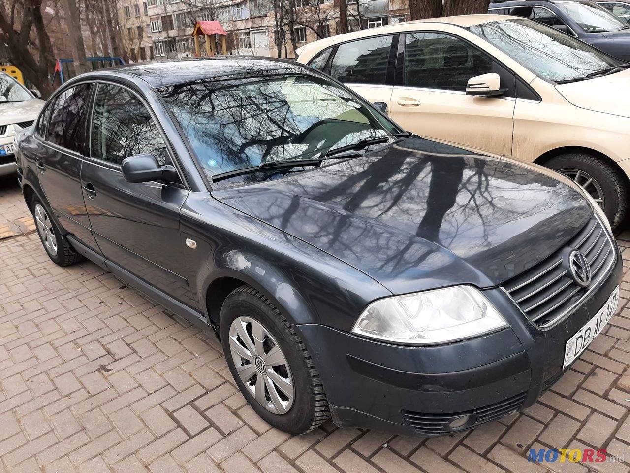 2001' Volkswagen Passat photo #1