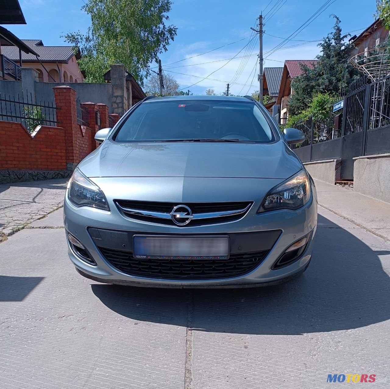 2013' Opel Astra photo #3