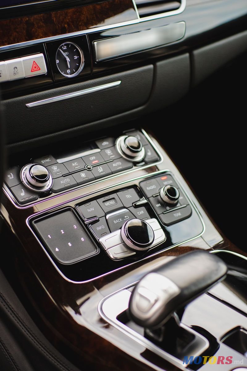 2014' Audi A8 photo #6