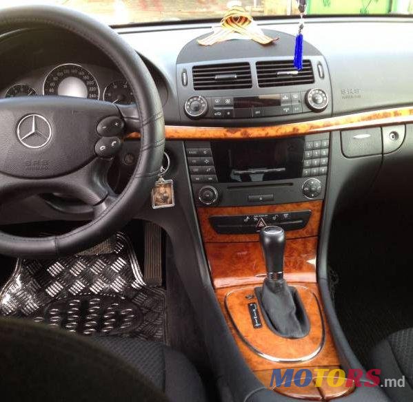 2008' Mercedes-Benz E photo #1