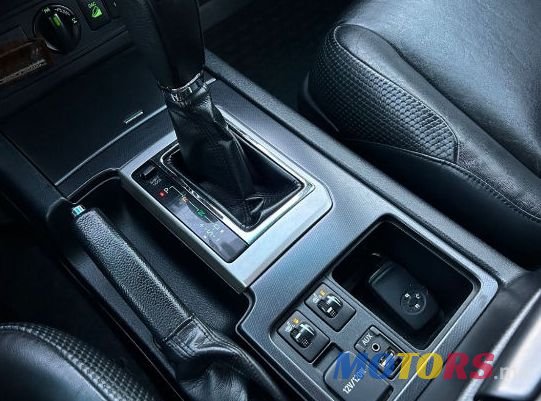 2011' Toyota Land Cruiser Prado photo #3
