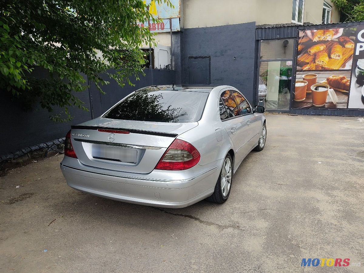 2008' Mercedes-Benz E-Class photo #4