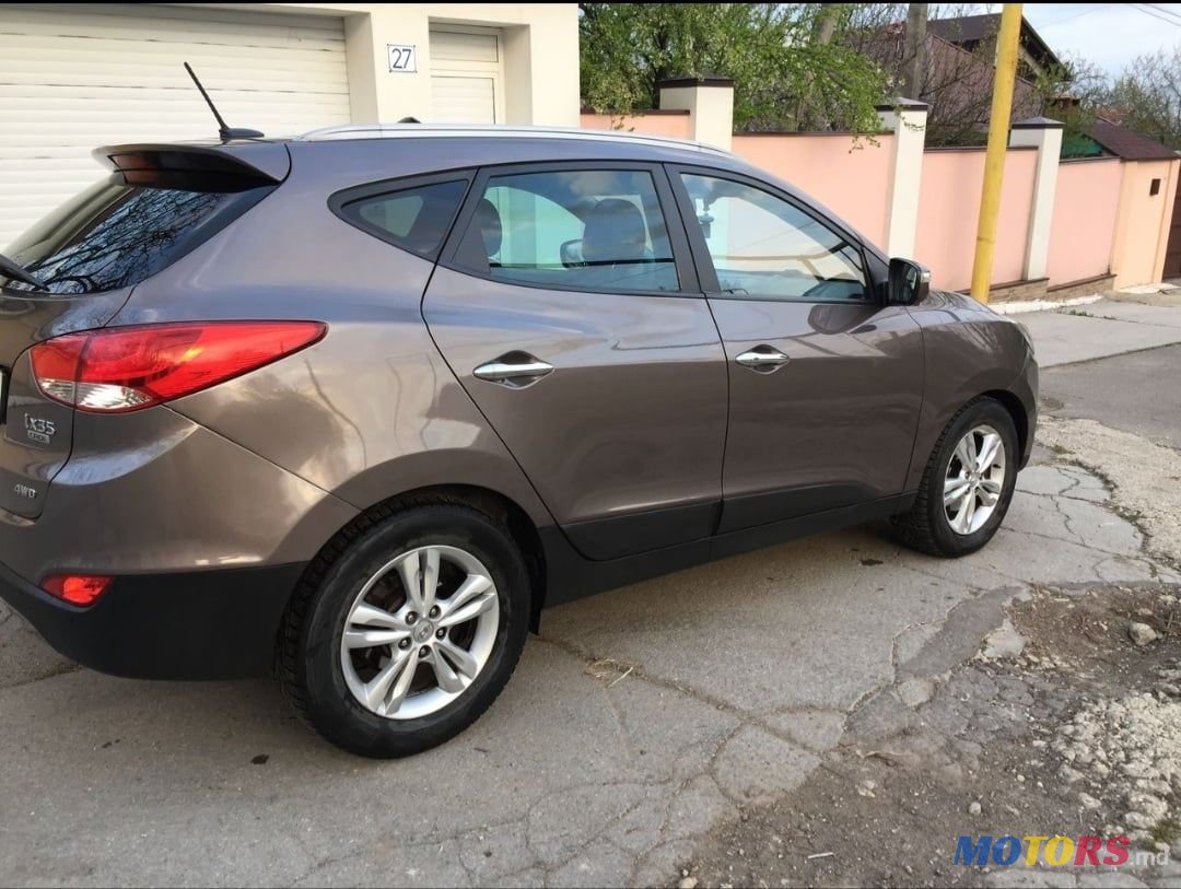 2012' Hyundai ix35 photo #2