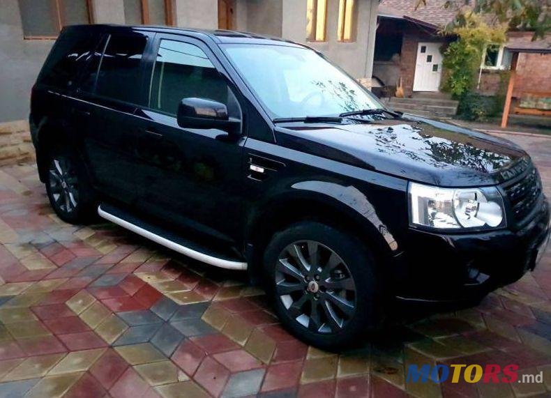 2012' Land Rover Freelander photo #2