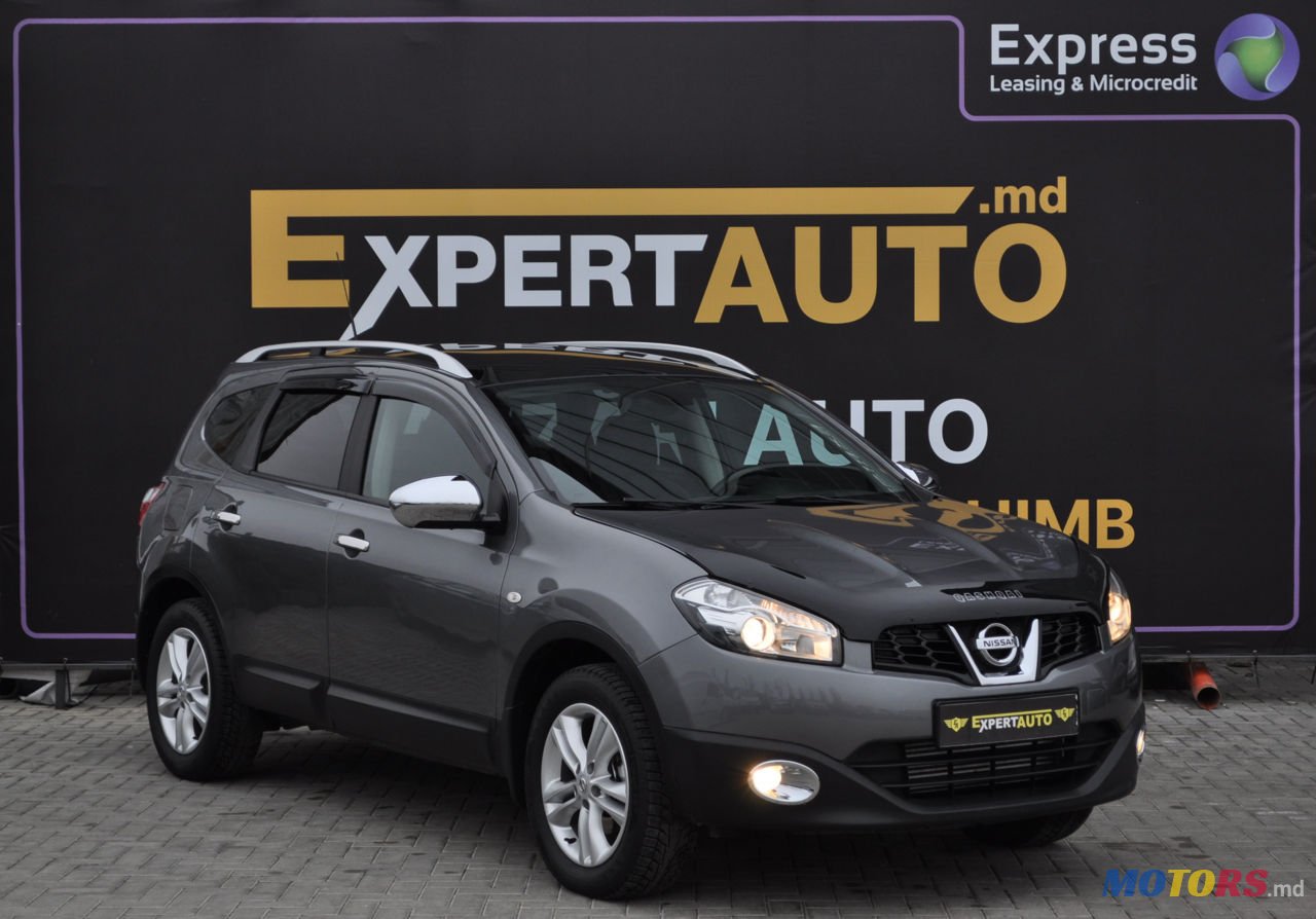 2012' Nissan Qashqai+2 photo #2