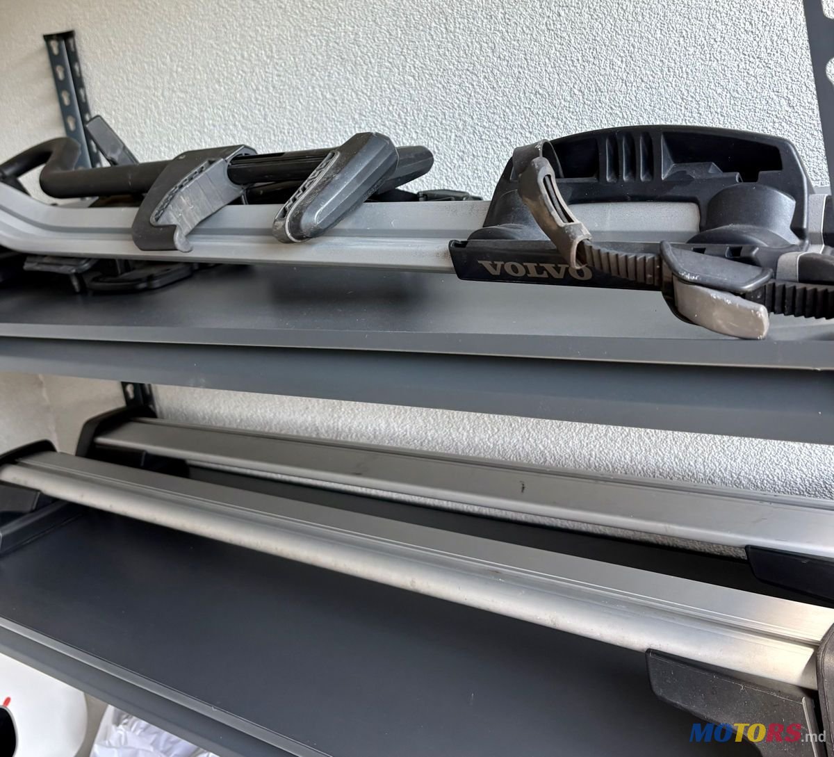 2021' Volvo XC60 photo #6