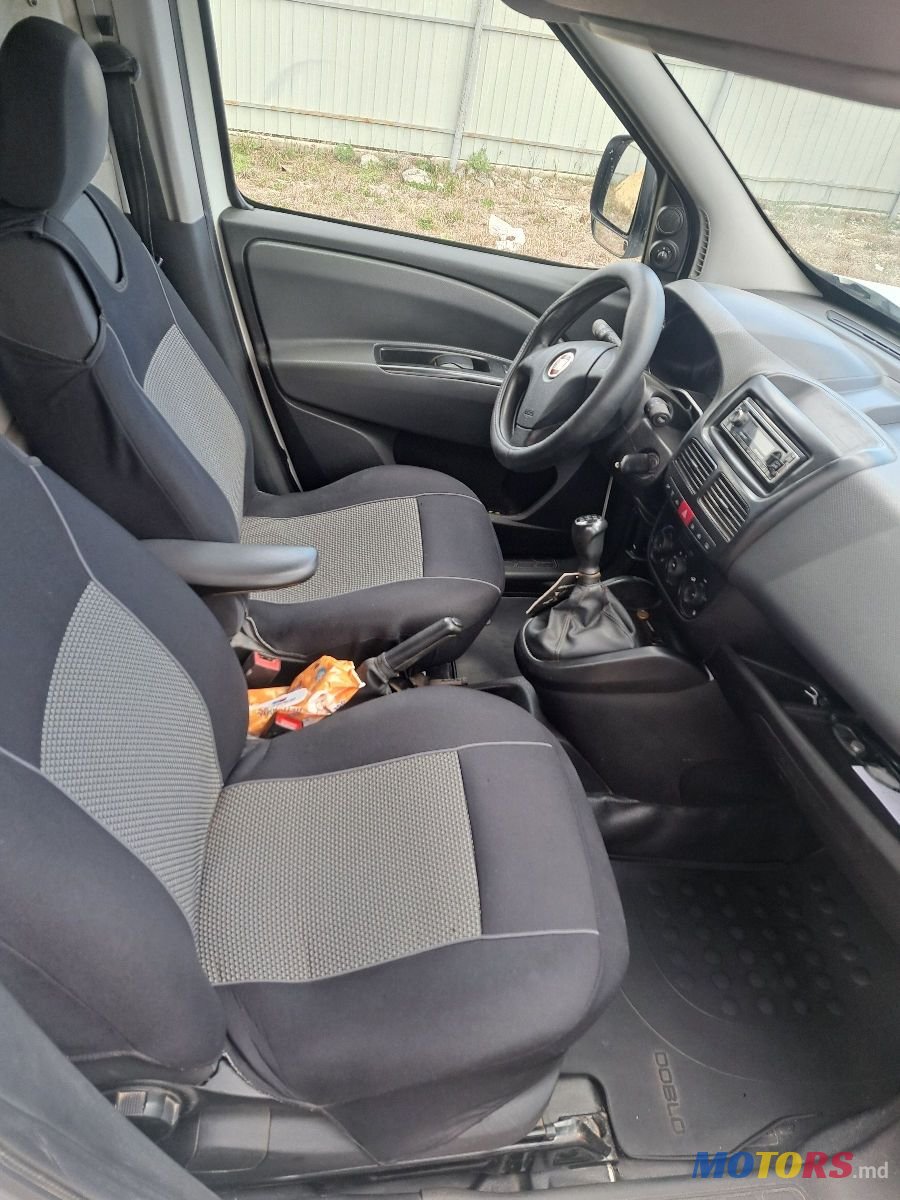 2013' Fiat Doblo photo #3