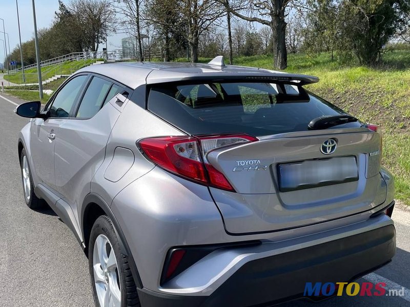 2018' Toyota C-HR photo #5