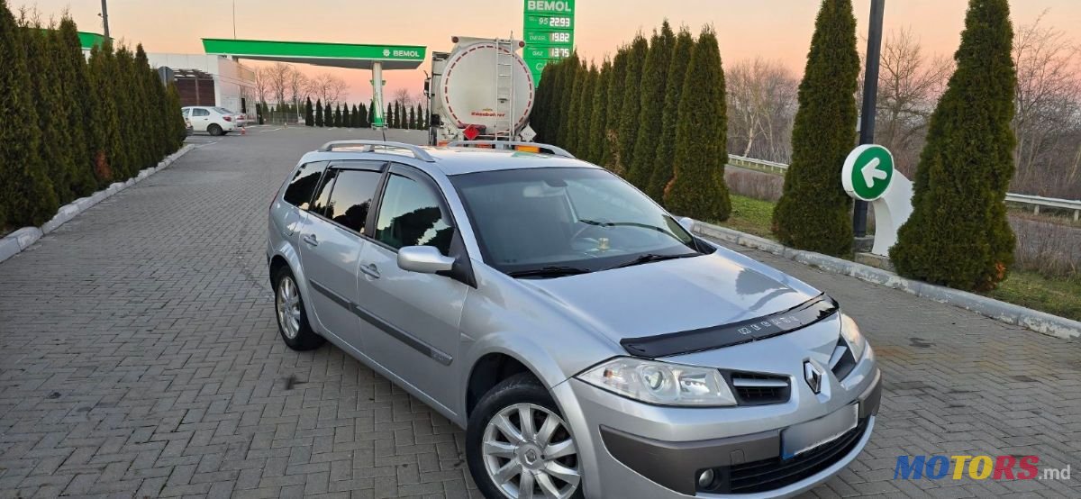 2007' Renault Megane photo #2