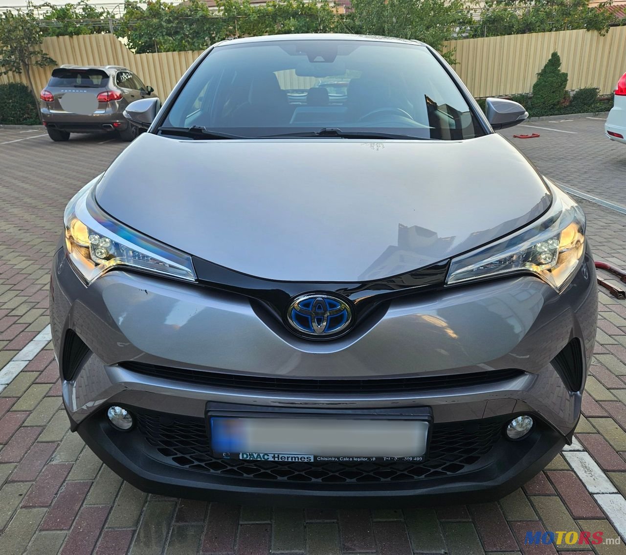 2017' Toyota C-HR photo #2