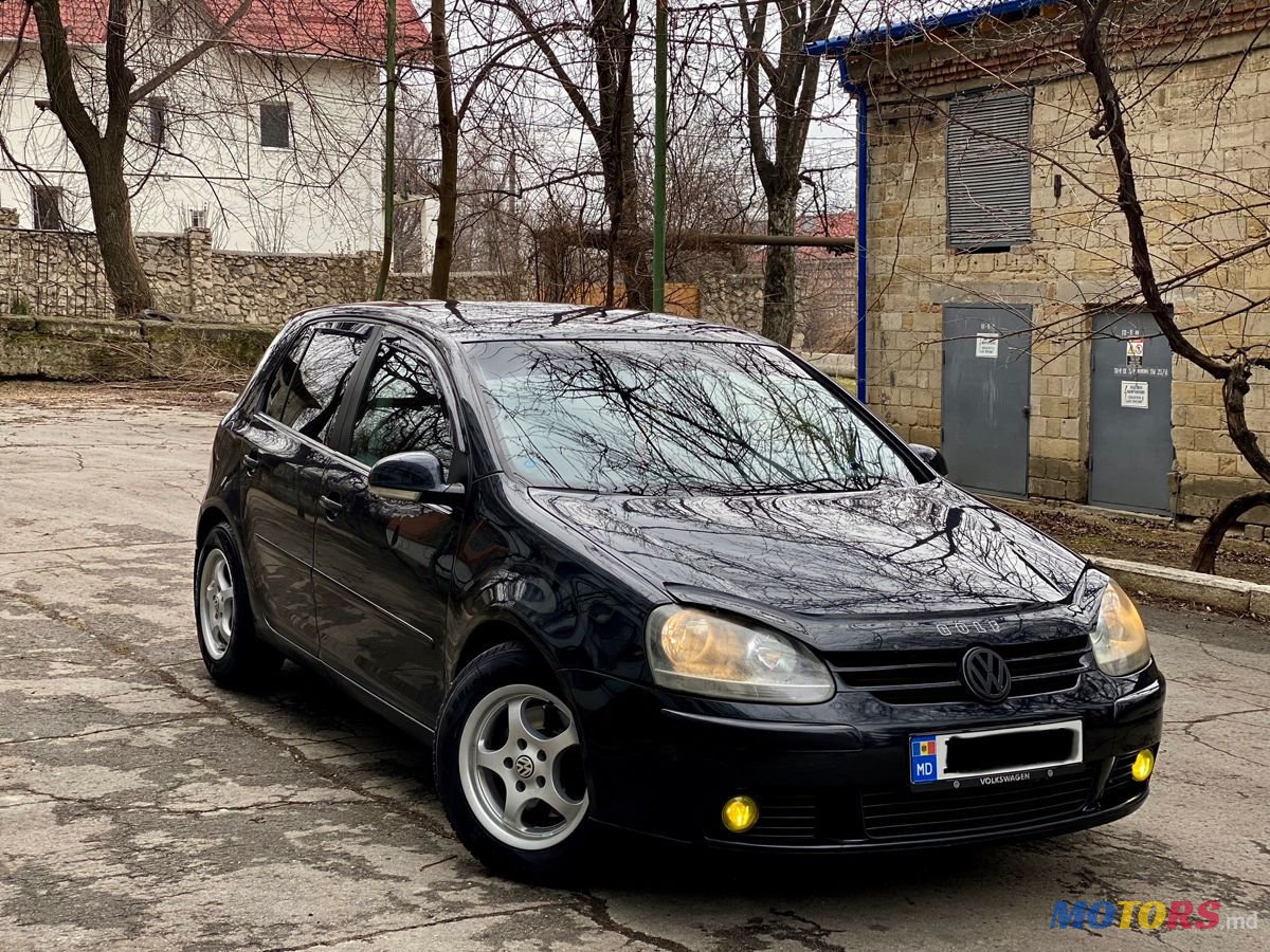 2005' Volkswagen Golf photo #3