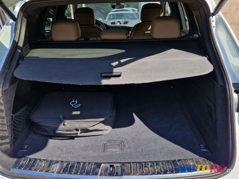 2019' Porsche Cayenne photo #4