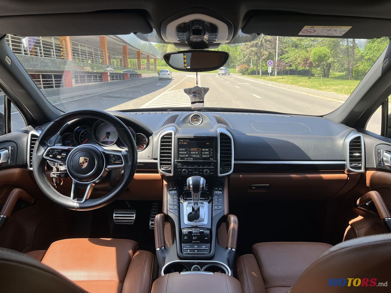 2016' Porsche Cayenne photo #6