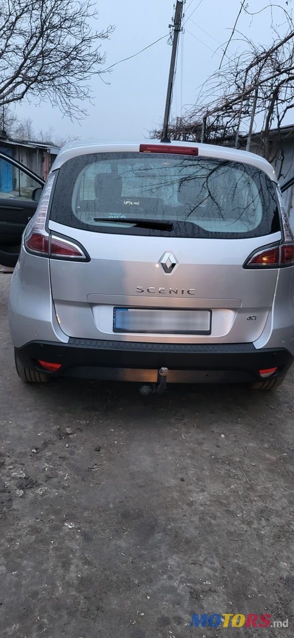 2013' Renault Scenic photo #3
