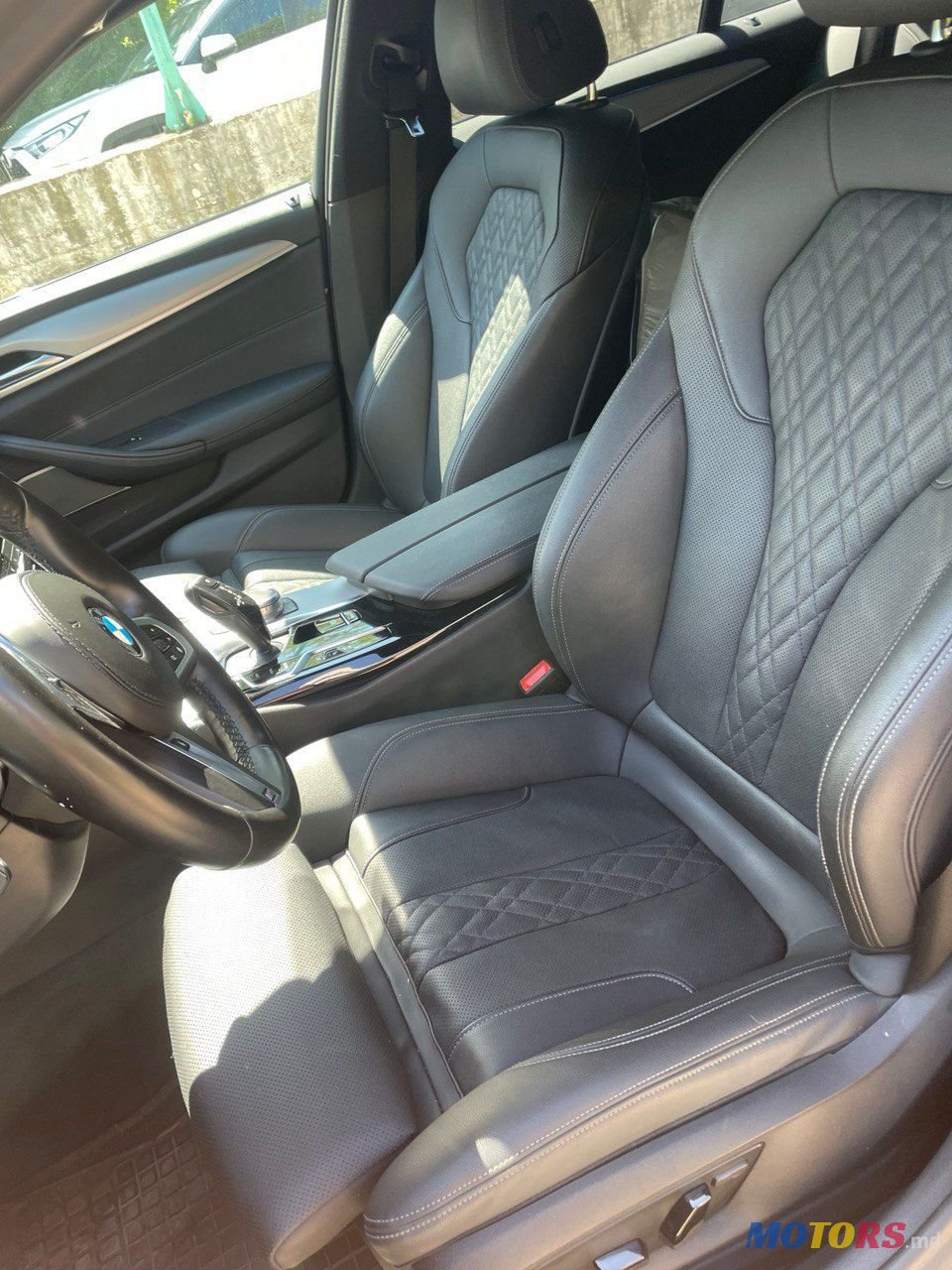 2021' BMW 5 Series photo #6