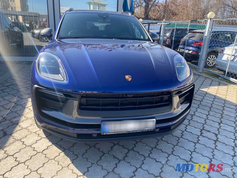 2023' Porsche Macan photo #1