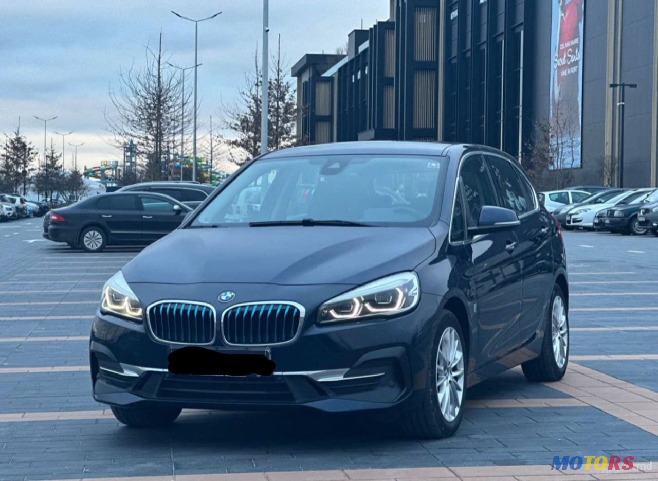 2018' BMW 2 Series Active Tourer photo #2