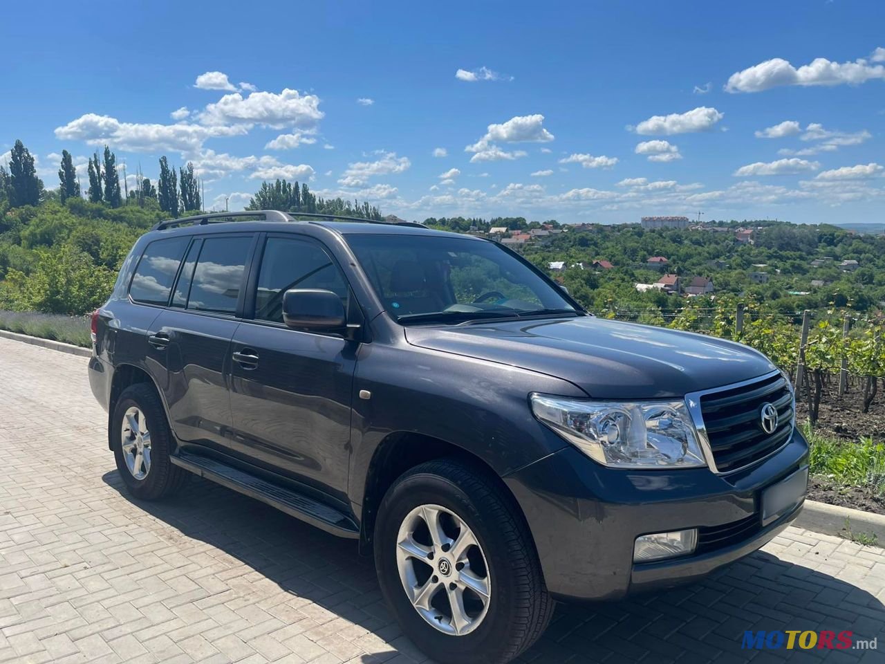 2009' Toyota Land Cruiser photo #1