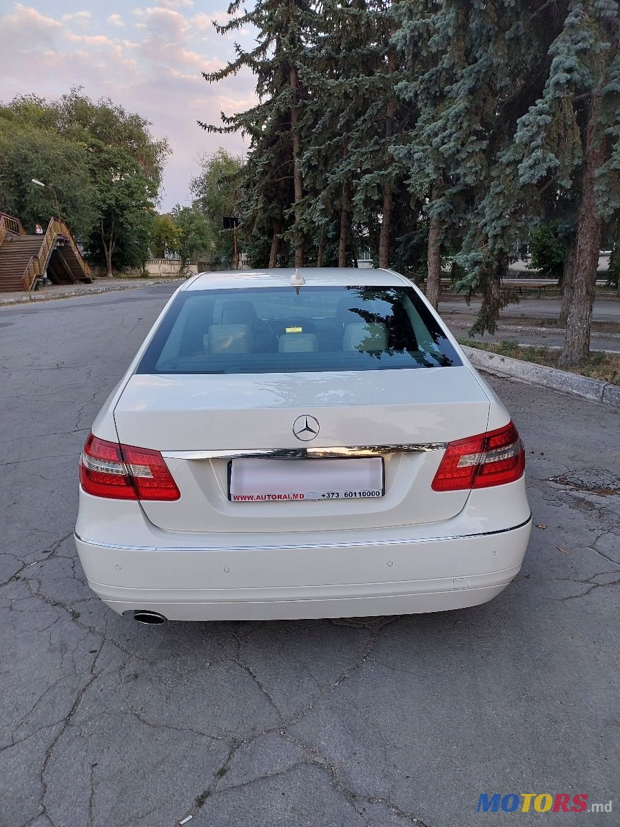 2012' Mercedes-Benz E-Class photo #5