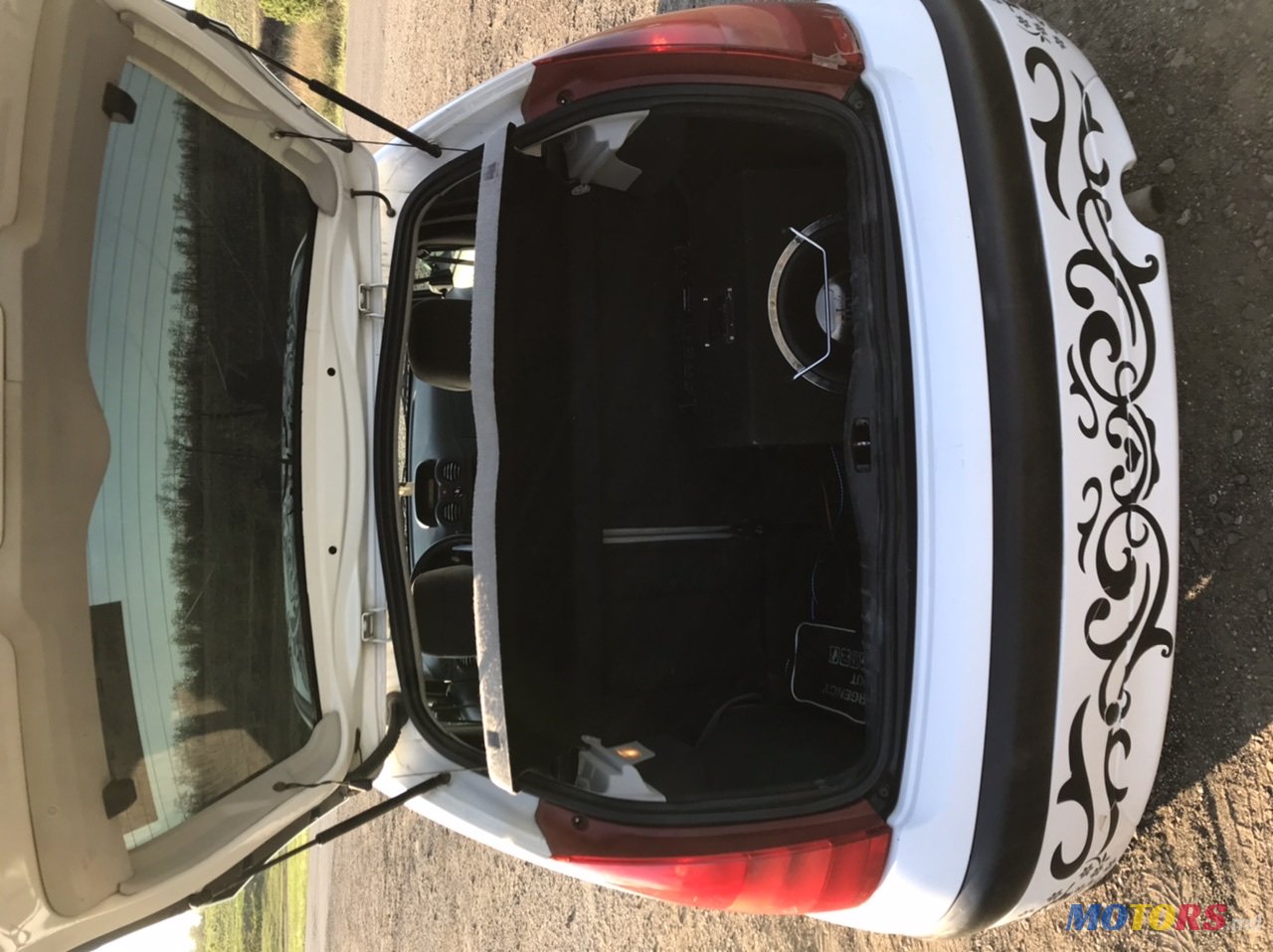 2004' Citroen C3 1.4 HDi SensoDrive photo #2